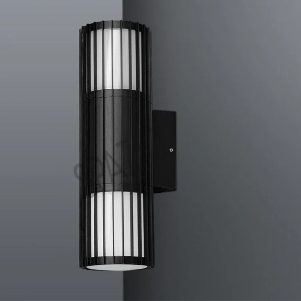 SPAZIO Paso Doblo Up & Down Outdoor Wall Light – 2 × E27, IP54