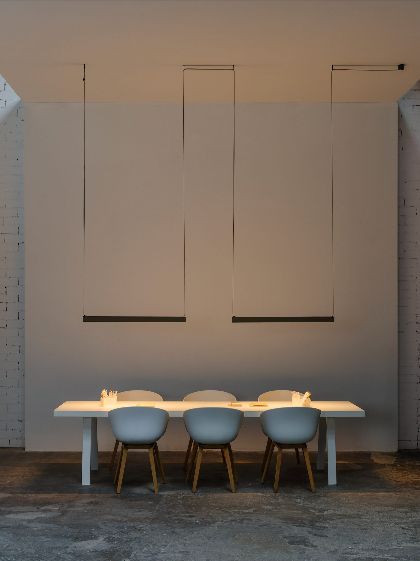 230v 24W LED AL Linear Box Pendant.