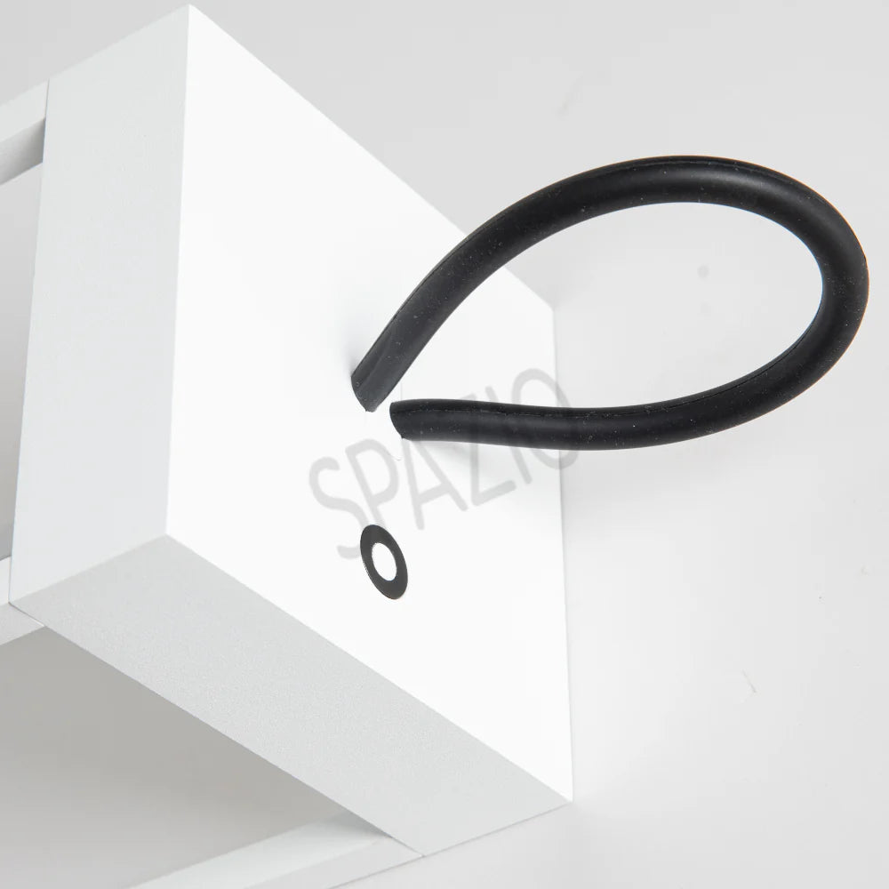 SPAZIO Lumina Rechargeable Outdoor Table Lamp – close-up of the black carry handle