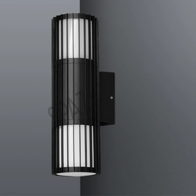 SPAZIO Paso Doblo Up & Down Outdoor Wall Light – 2 × E27, IP54