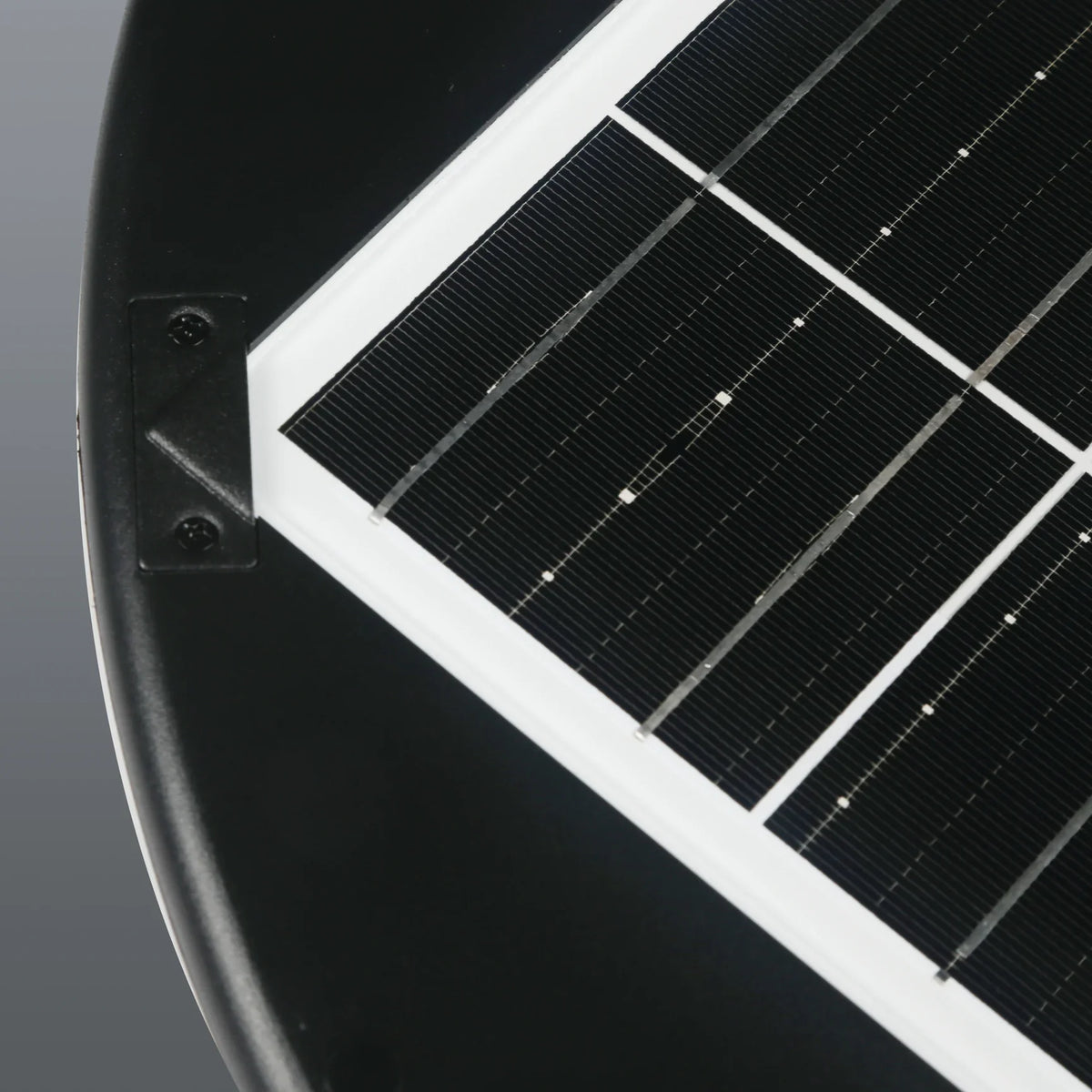 SPAZIO Sunflower Solar LED Post Top – close-up of the solar panel
