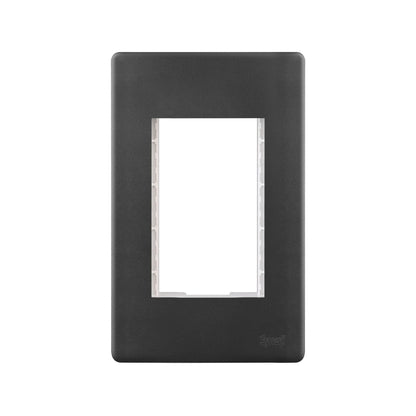 Synerji DECO 4×2 Grid Plate Yoke – dark grid plate, front view